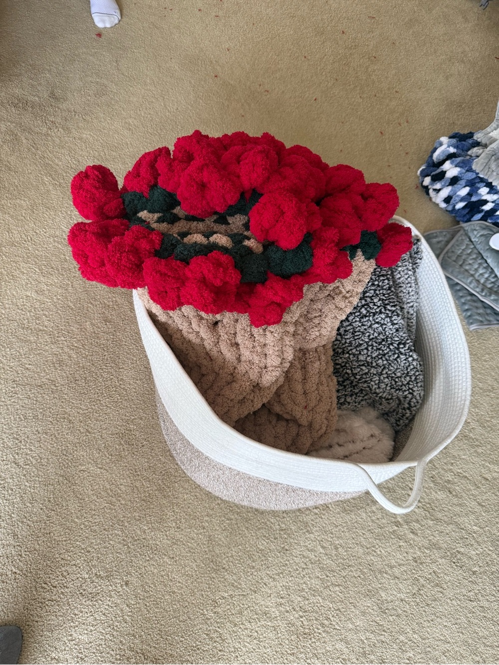 Handmade Round Pom-Pom blanket in Beige, Green & Red